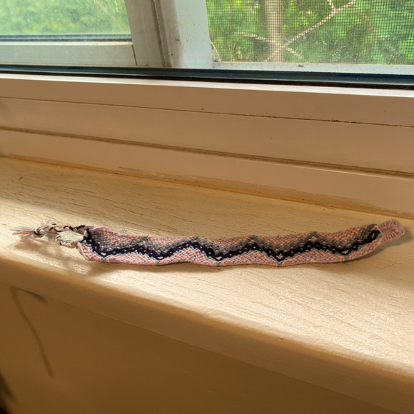 Diamond pattern friendship bracelet! - Picture 2 of 2